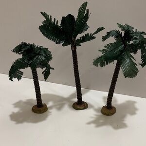Fontanini nativity palm trees, set of three.